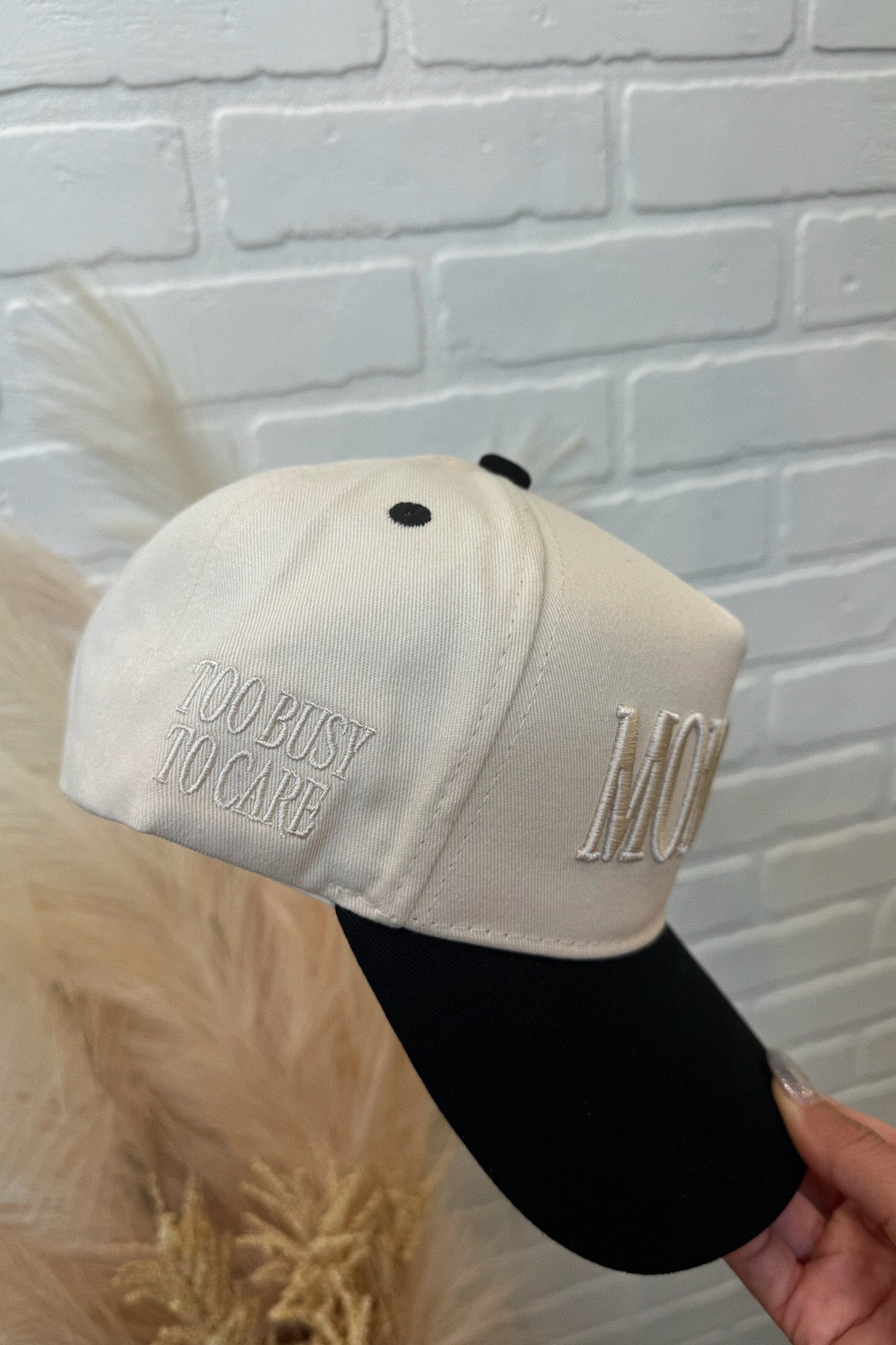 MOMMIN-To Busy To Care Trucker Hat