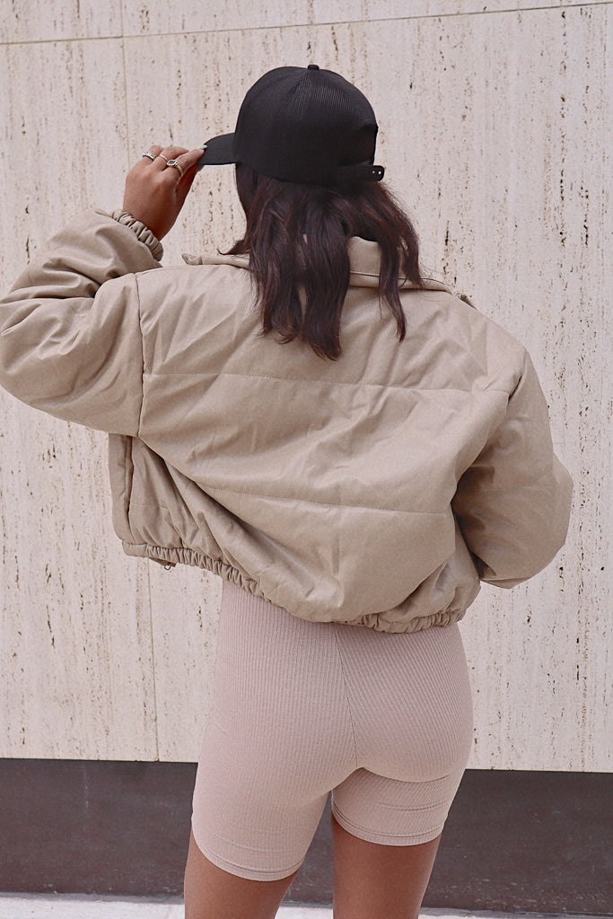 Vail Puffer Jacket - Tan